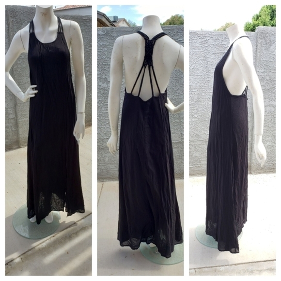 Lovers + Friends
Sunny Day Maxi Dress - Picture 3 of 3